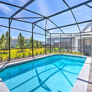 New! Luxury Solterra Home, World Family Retreat Vacation Davenport
